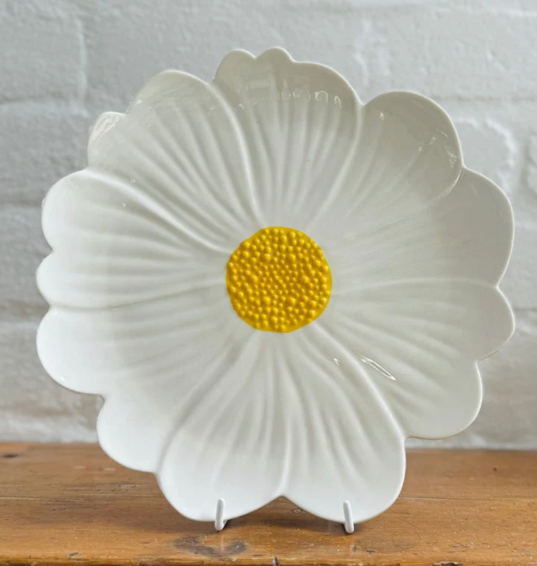Flower Plate - White & Yellow