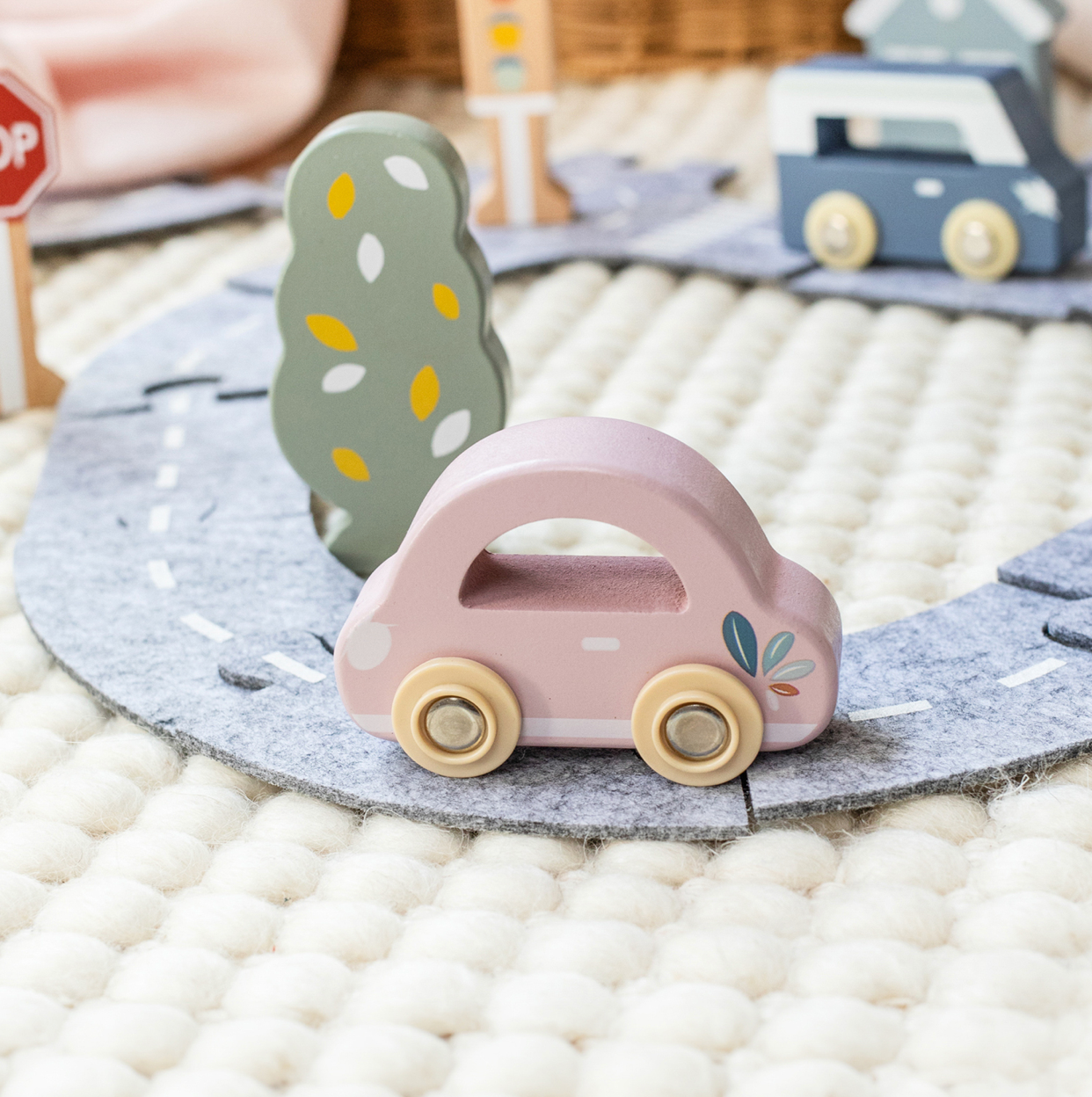 Car Track Puzzle with 2 Cars